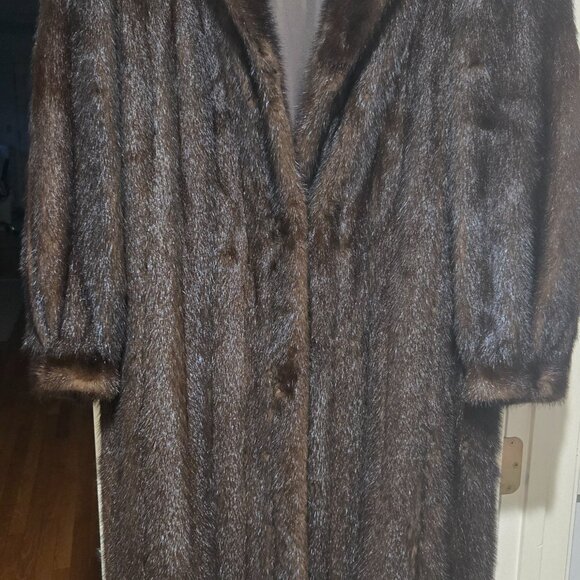 Saga full length 47" mink coat - Picture 7 of 12